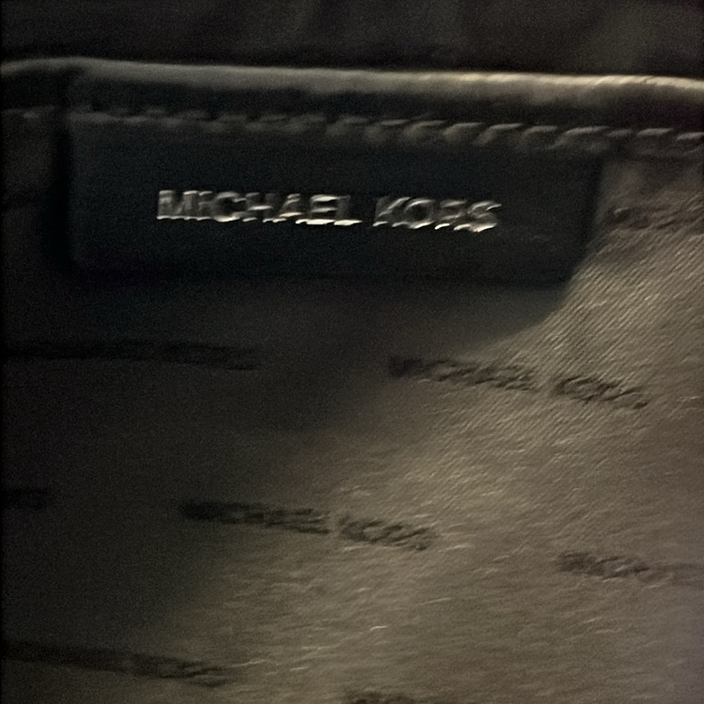 Michael Kors Crossbody Bag with Chain Strap - Picture 3 of 4